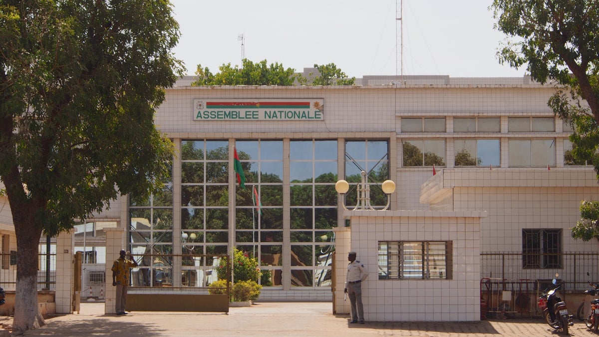 Burkina Faso : une loi controversée criminalise l&rsquo;homosexualité
