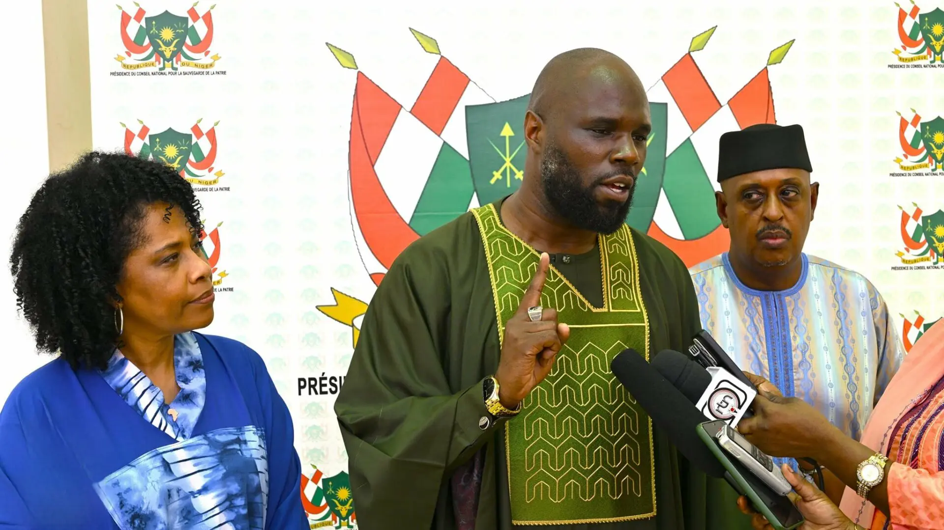 Kémi séba : l&rsquo;isolement d&rsquo;un militant en disgrâce politique