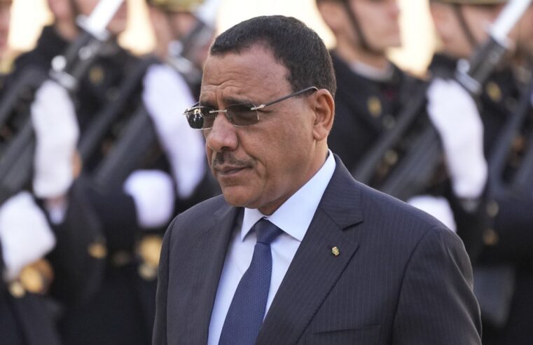 Niger : detention arbitraire de mohamed bazoum après deux ans
