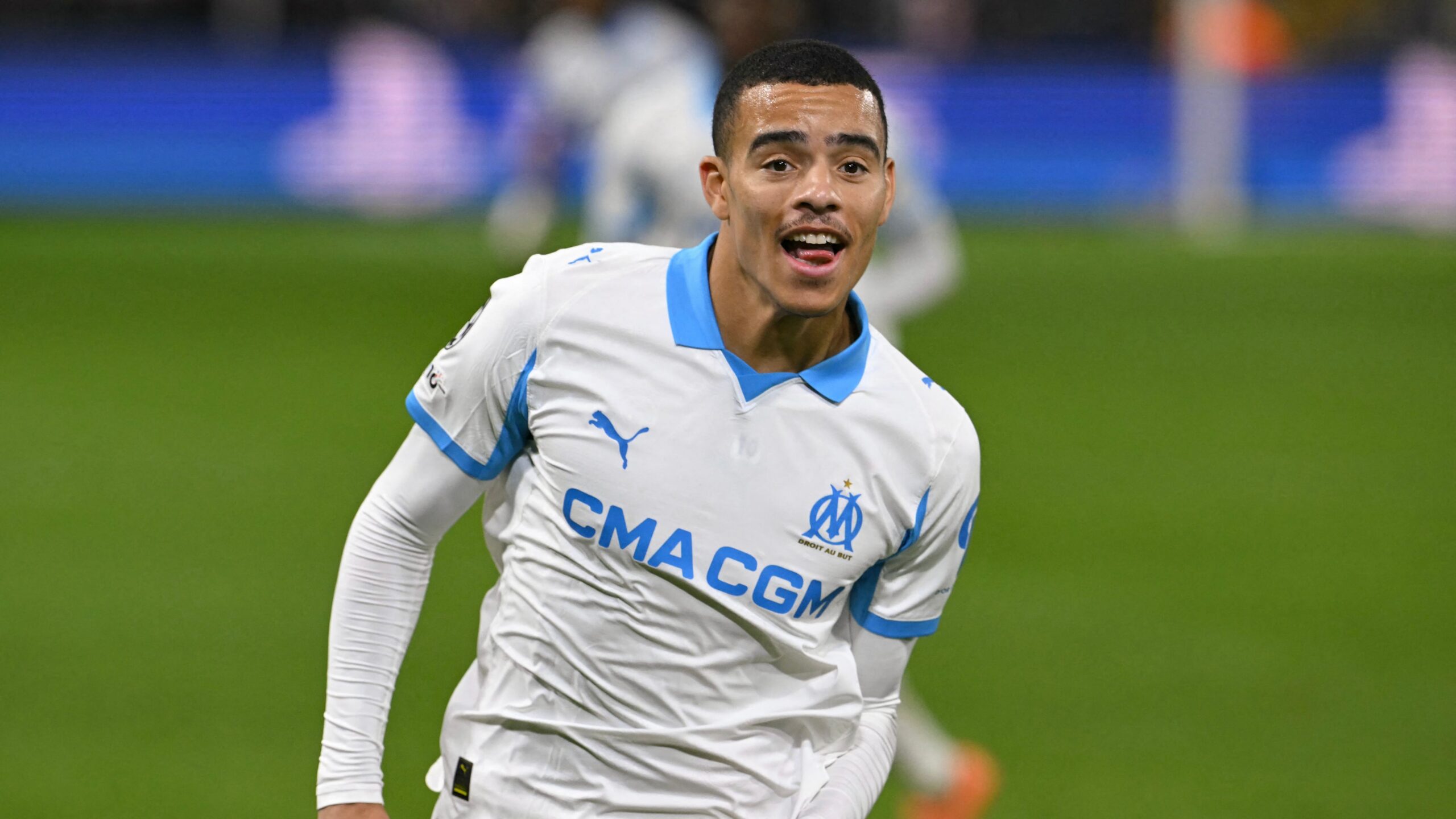 Mason greenwood : l&rsquo;om fixe un prix élevé alors que la roma mène la course