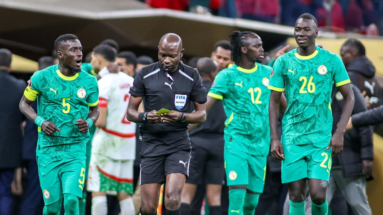 Décision historique de la FIFA sur les sanctions arbitrales et le racisme dans le football