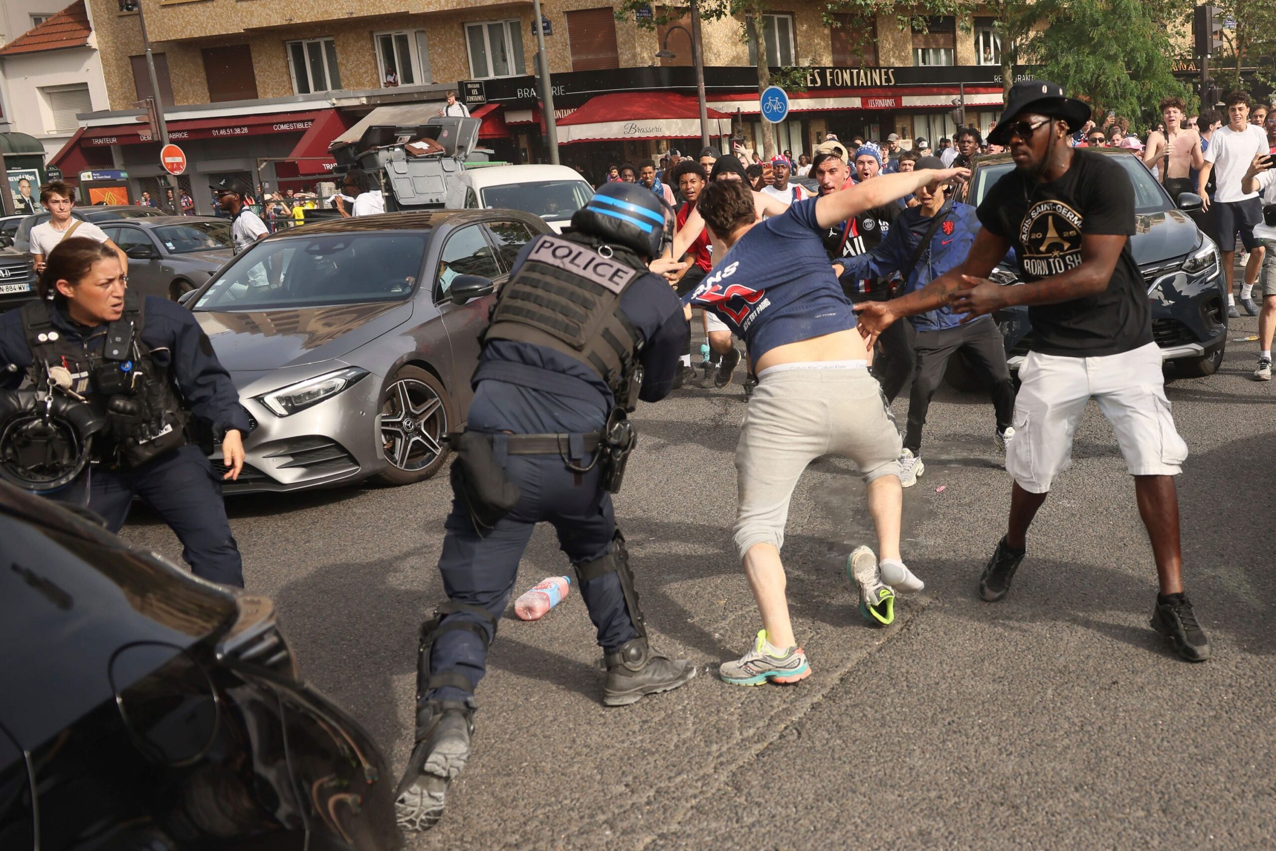 Tension extrême avant la grande finale de la ligue des champions à saint-cloud