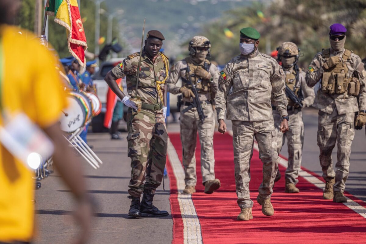 Mali : comment la guerre structure l’État et ses institutions