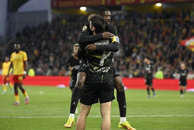 Grâce à un grand Safonov, le PSG s&rsquo;impose à Lens et décroche son 14e titre de champion de France