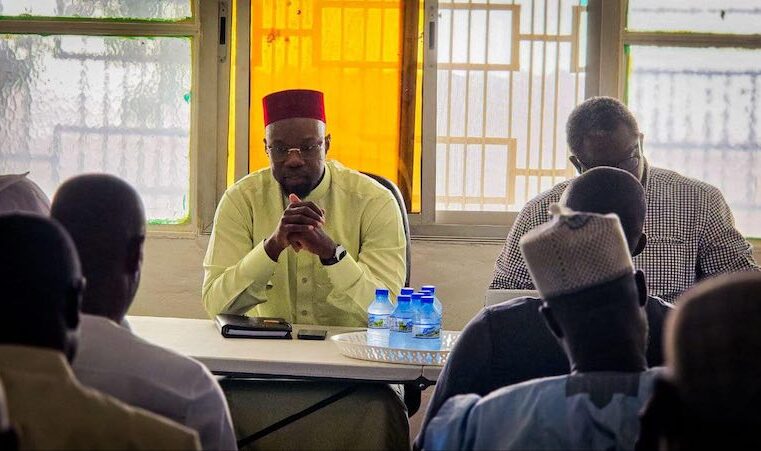 Ousmane sonko organise une réunion stratégique pour son parti