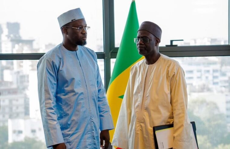 Passation de service à la primature : al aminou lo succède à ousmane sonko