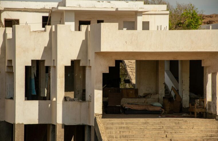 Sénégal : comment l&rsquo;État compte redonner vie à 25 infrastructures abandonnées