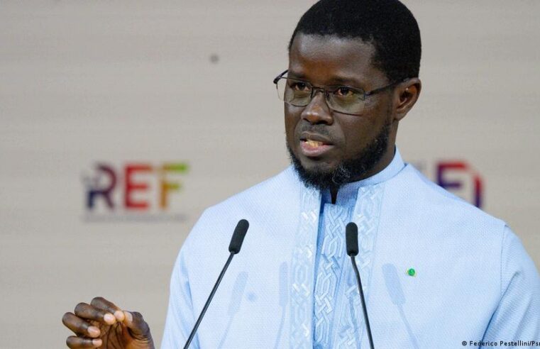 Stratégie politique de Bassirou Diomaye Faye au Sénégal : entre réformes et tensions internes