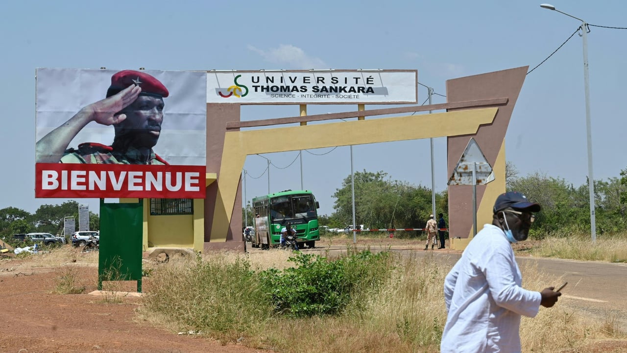 Burkina Faso : la junte suspend une organisation étudiante majeure et interpelle son leader