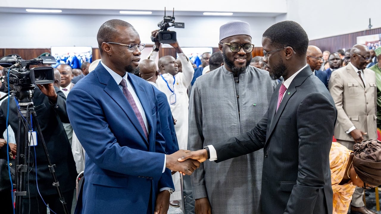 Sénégal : Diomaye Faye officialise le départ de Sonko du poste de Premier ministre
