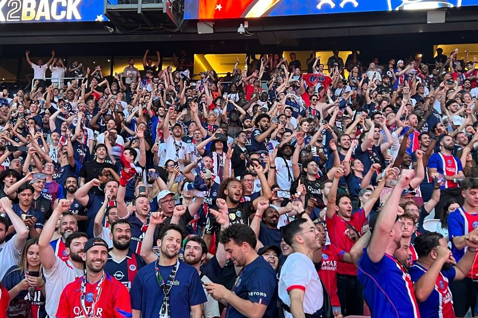Le psg sacré champion d&rsquo;europe à Paris : revivez l&rsquo;effervescence de la soirée