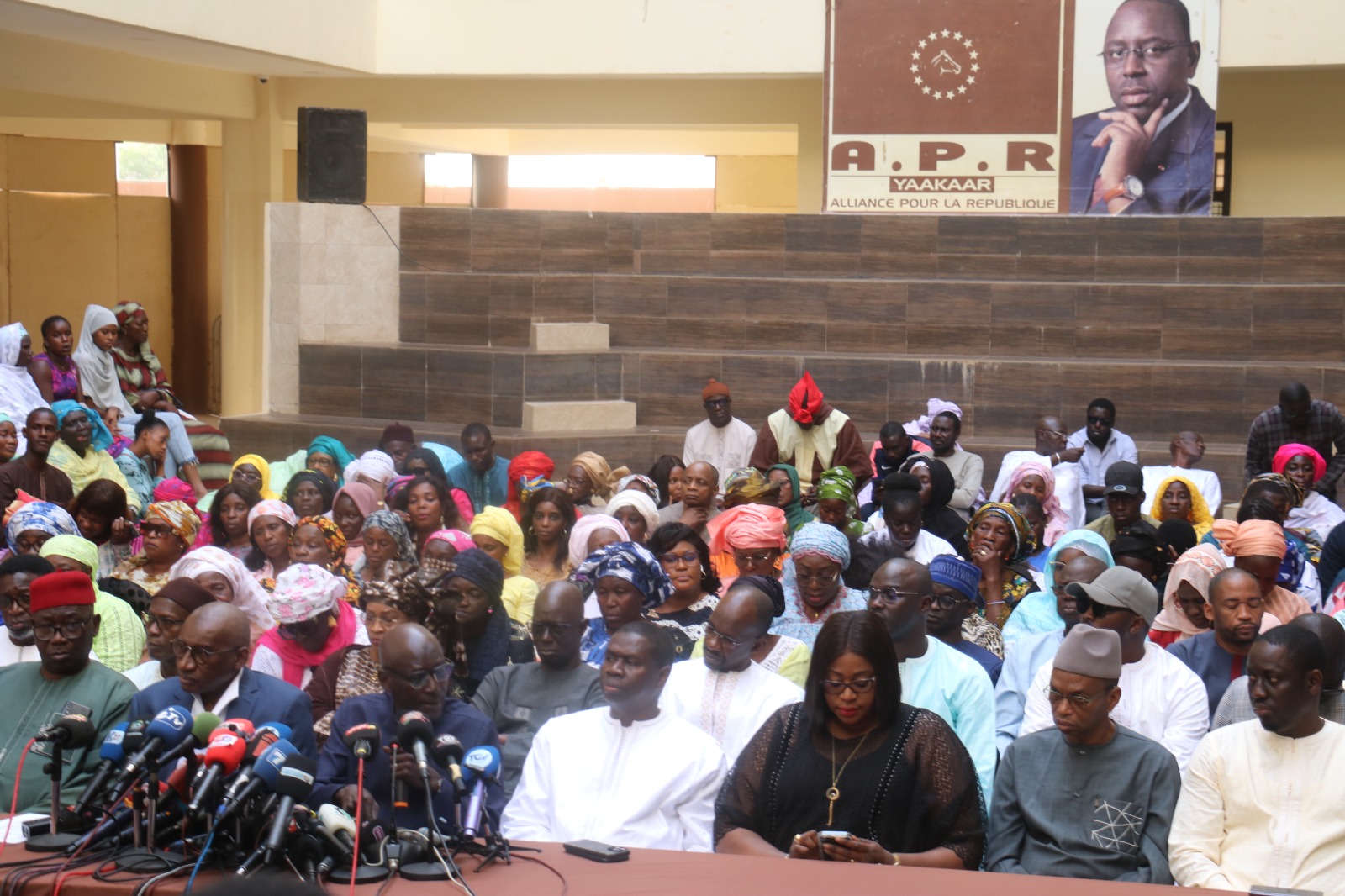 L&rsquo;APR fustige l&rsquo;arrestation de Pape Malick Ndour et interpelle Ousmane Sonko