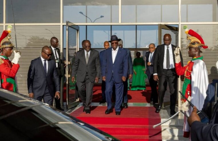 Retour du président ouattara à Abidjan après une mission stratégique au Kenya
