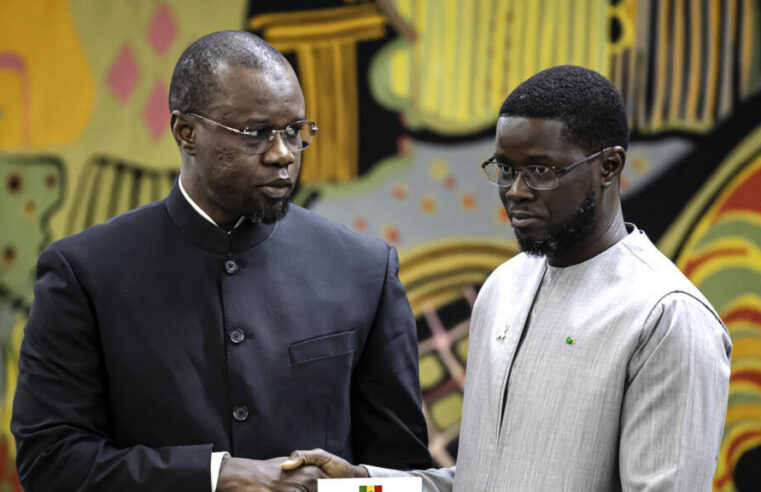 Diomaye Faye lance des concertations au Sénégal tandis que Sonko s&rsquo;exprime à l&rsquo;Assemblée