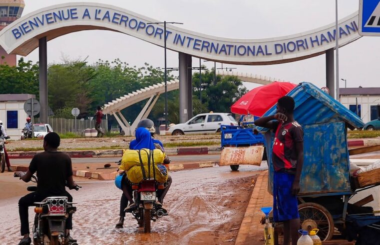 Niger : l&rsquo;attaque de l&rsquo;aéroport de Niamey confirme la menace djihadiste et le rôle clé de la Russie au Sahel