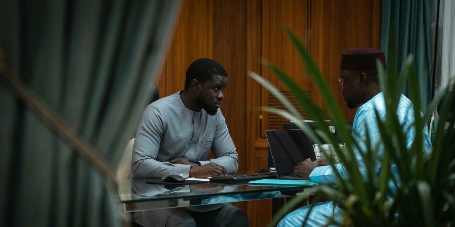 Le président Bassirou Diomaye Faye limoge son premier ministre et son gouvernement