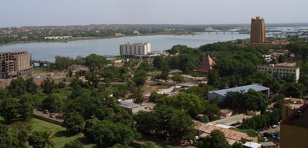 Blocus à Bamako : les djihadistes sous le feu des critiques pour leurs attaques contre les civils