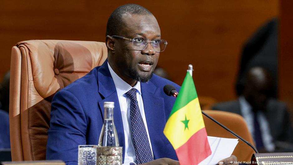 Le défi de la critique face à Ousmane Sonko au Sénégal