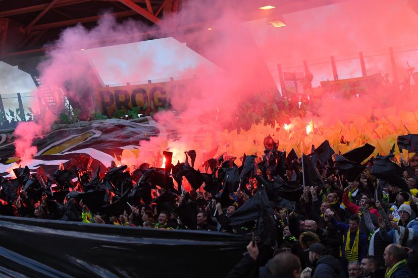Supporters de la Tribune Loire lors d'un match en 2019