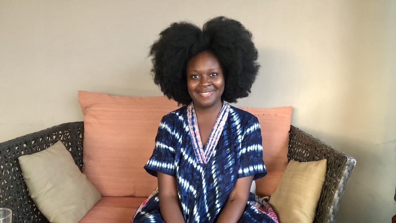 Portrait d&rsquo;une artiste burkinabè : roukiata ouedraogo et son lien avec l&rsquo;afrique