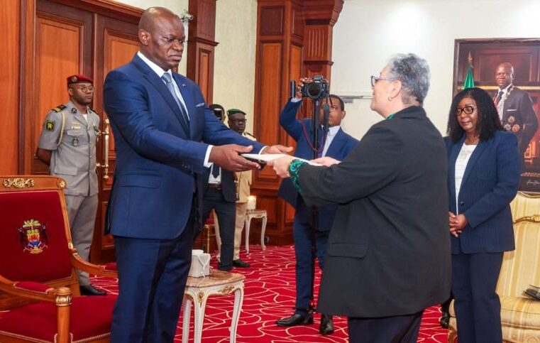 Gabon : cinq ambassadeurs officiellement accrédités à Libreville