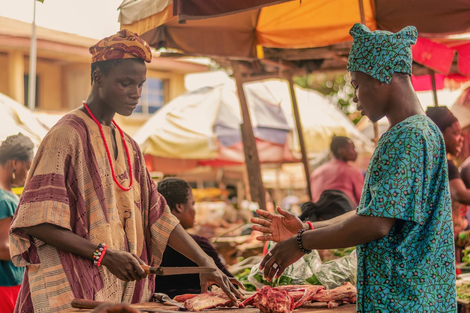 Libreville adopte le paiement mobile pour les taxes du marché Mont-Bouët