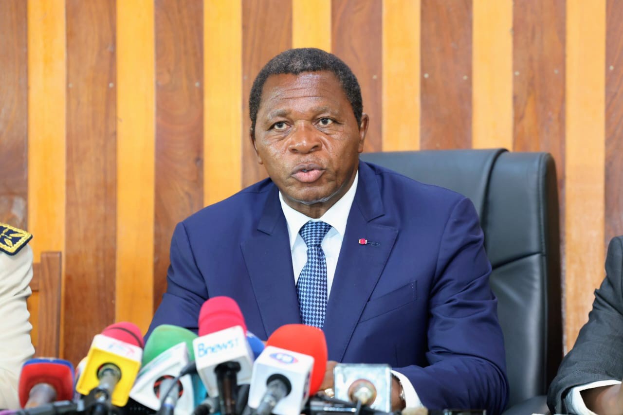 Paul Atanga Nji dévoile sa théorie de l&rsquo;équilibre imparfait et l&rsquo;avenir politique du Cameroun