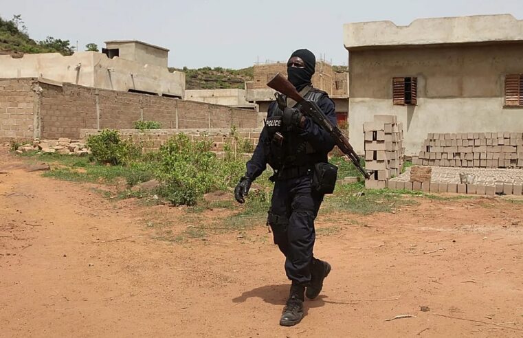 Le Mali durcit le ton: un diplomate français lourdement condamné pour espionnage
