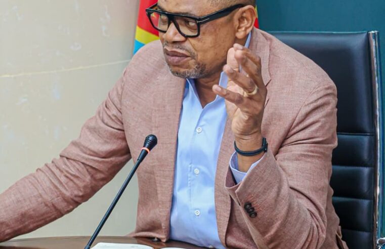 RDC : José Mpanda accélère le projet de satellite souverain et de fibre optique