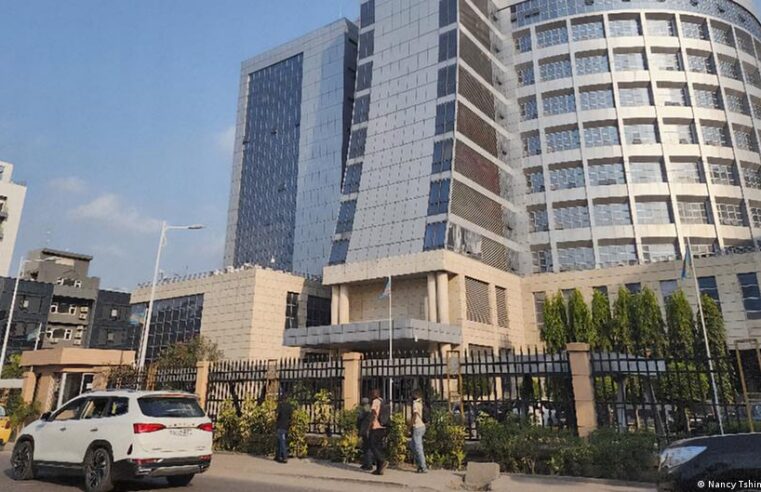 Kinshasa paralysée : l&rsquo;opposition défie le pouvoir sur la réforme constitutionnelle