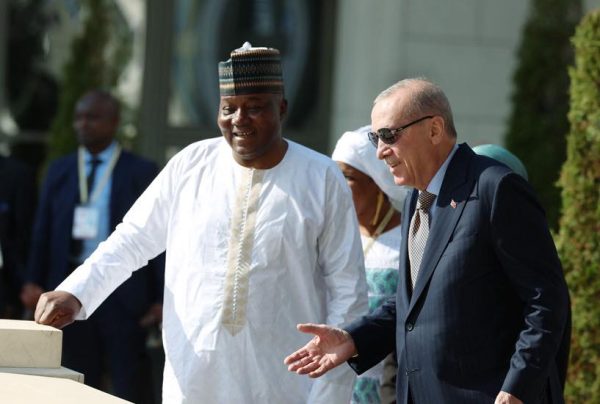 Le président Erdoğan confirme son soutien au général Tiani lors d&rsquo;une visite clé au Niger