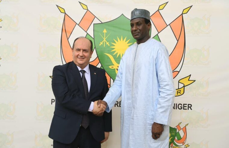 Rencontre historique entre le premier ministre algérien et le président nigérien à Niamey