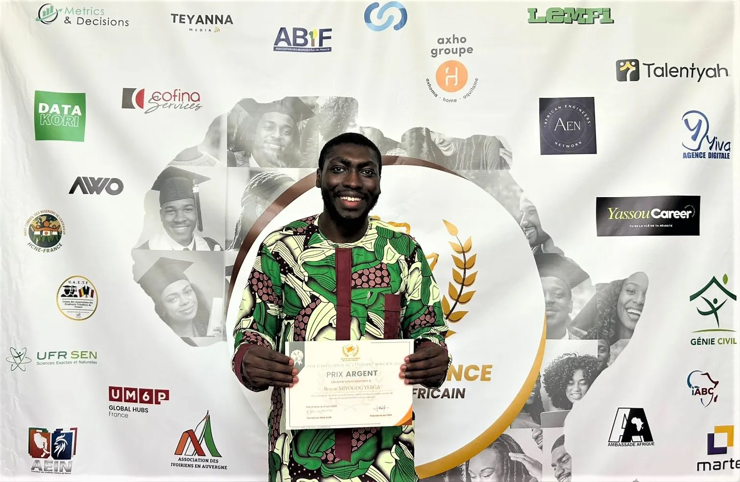 Prix d&rsquo;excellence de l&rsquo;étudiant africain 2026 : un alumni de l&rsquo;iai-Cameroun distingué à Paris