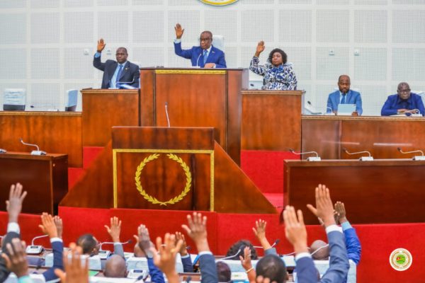 Sûreté nucléaire au Togo : l&rsquo;assemblée adopte quatre lois structurantes