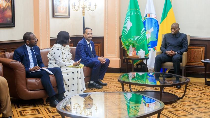 Gabon : Brice Clotaire Oligui Nguema met fin aux pénuries de médicaments