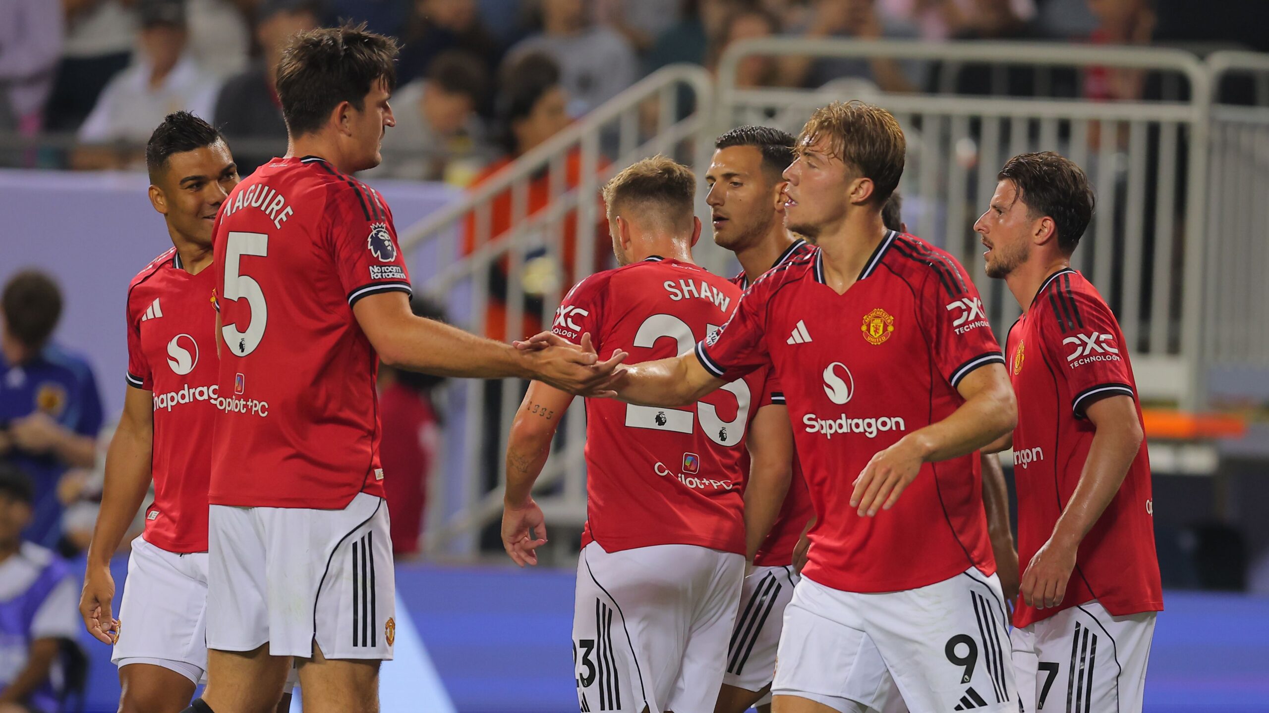 Rasmus hoejlund quitte manchester united pour la serie a : c&rsquo;est officiel