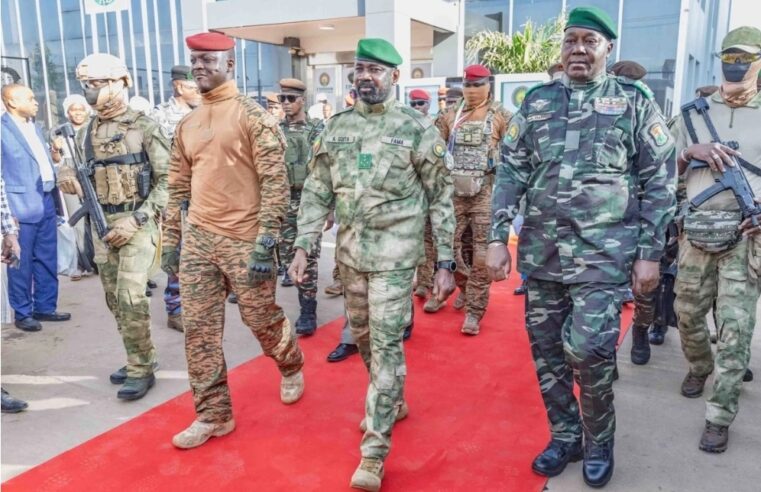 Attaque terroriste à l&rsquo;aéroport de Niamey : l’AES pointe du doigt des parrains étrangers
