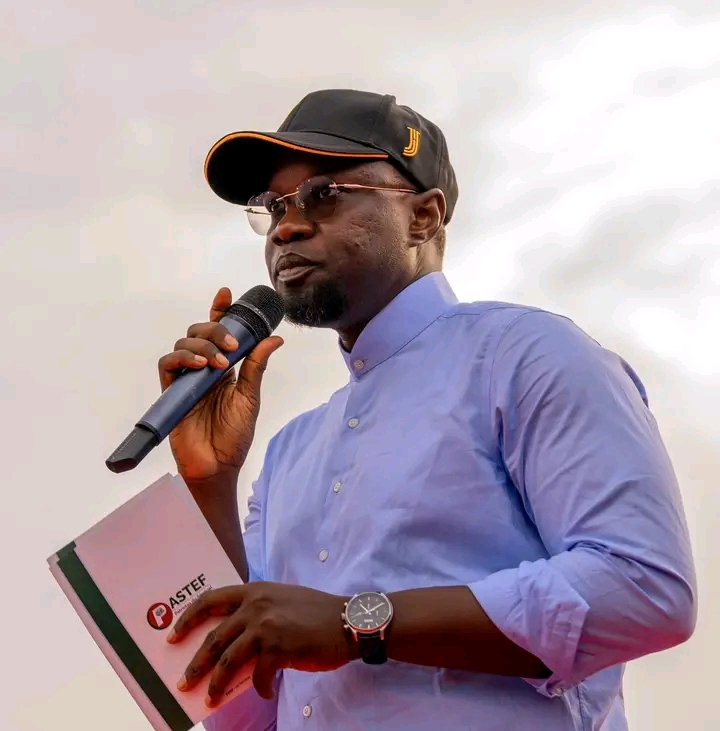 Diomaye Faye et le Pastef : Sonko évoque une exclusion possible, mais sans précipitation