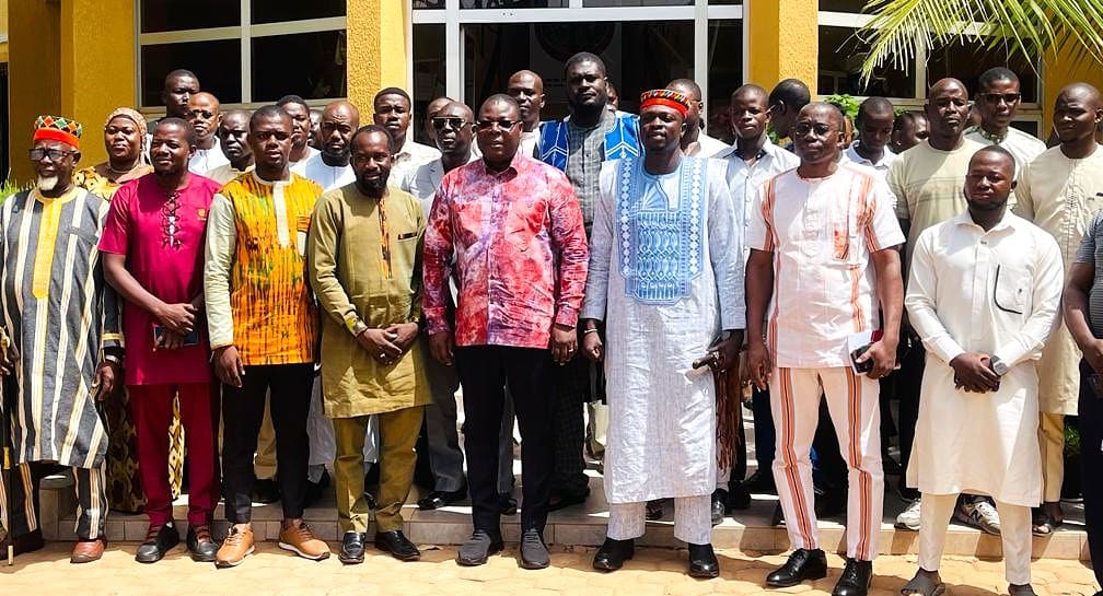 Jeunes commerçants du Burkina Faso unis pour une économie nationale dynamique