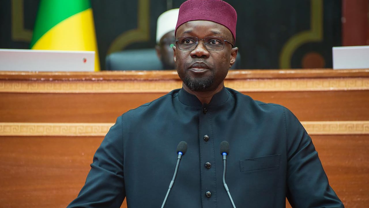 Ousmane sonko : pastef en marche vers une victoire historique au Sénégal
