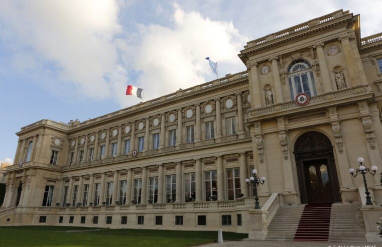 Bamako condamne un diplomate français, Paris dénonce un jugement « sans fondement »