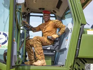 Le Faso Mêbo entre projets symboliques et zones d&rsquo;ombre financières au Burkina Faso