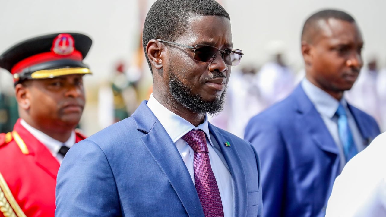 Bassirou Diomaye Faye face au défi de gouverner sans pastef au Sénégal