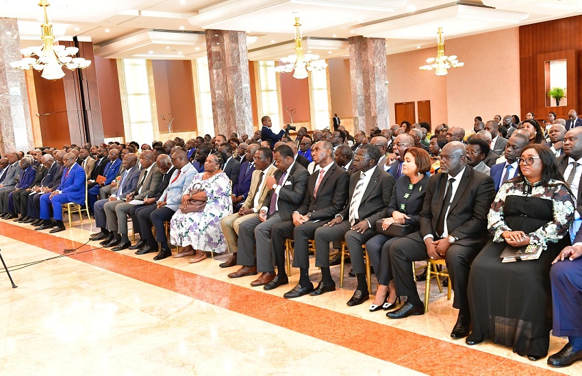 Le Gabon, une lueur démocratique dans un contexte mondial et régional complexe