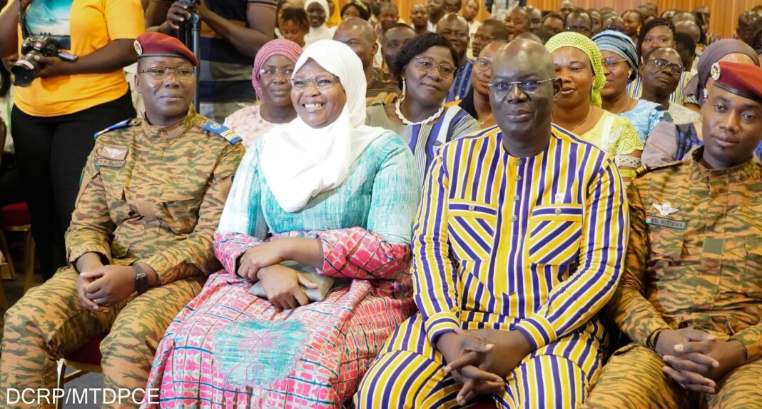 Dɛmɛ Sira Plateforme Dɛmɛ Sira au Burkina Faso