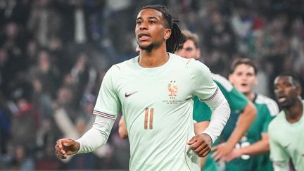 Michael Olise, buteur décisif pour les Bleus lors du match face à l'Irlande du Nord