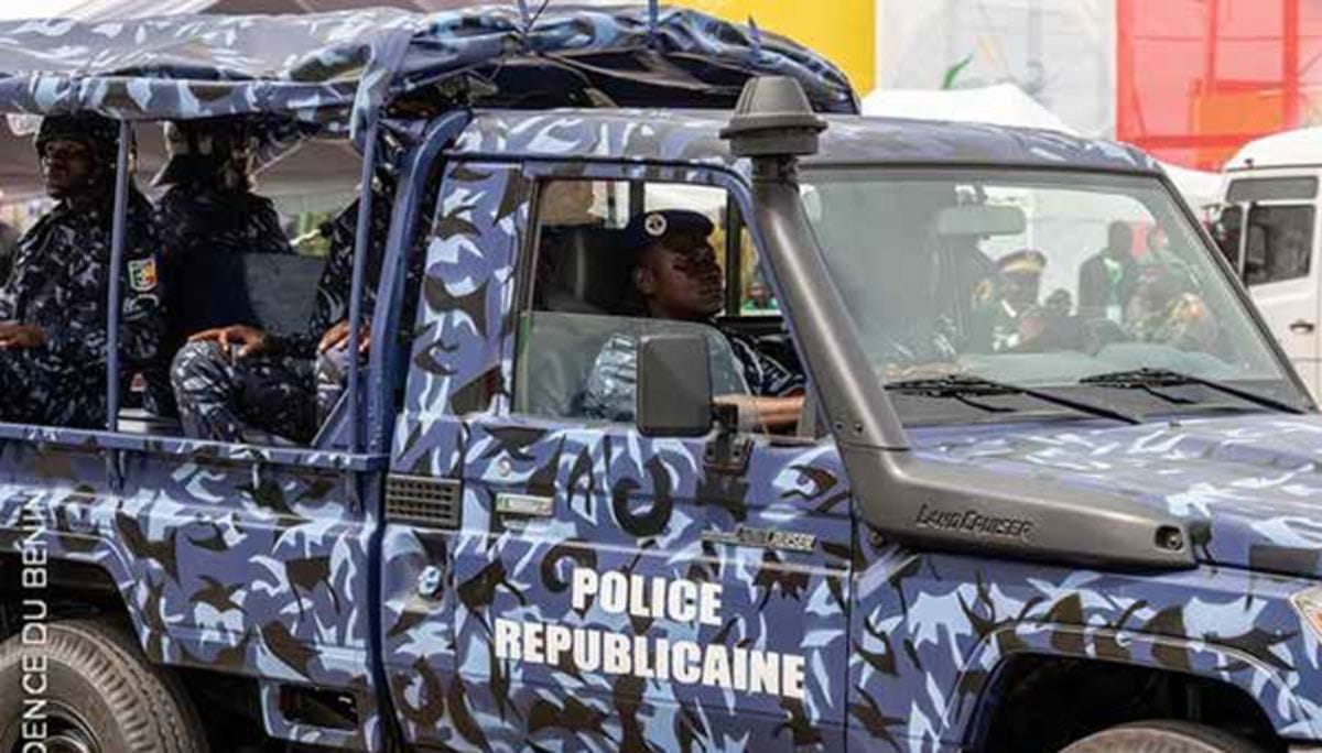 Véhicule de la police républicaine