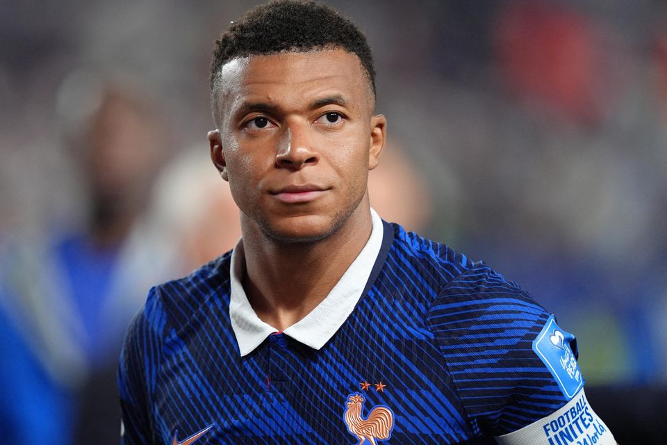 Kylian Mbappé, l'emblématique capitaine de l'équipe de France.