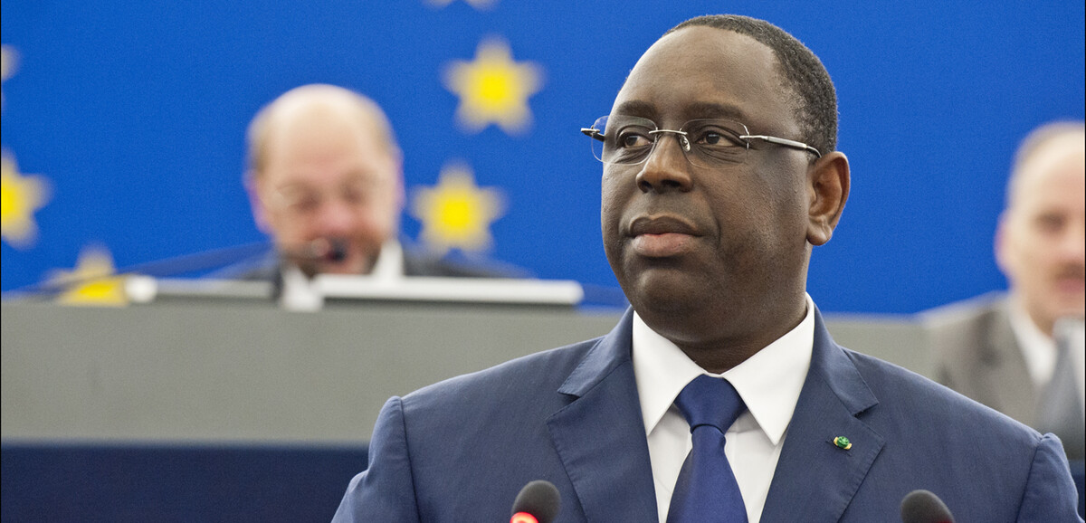Retour controversé de Macky Sall à Dakar : la polémique enfle au Sénégal