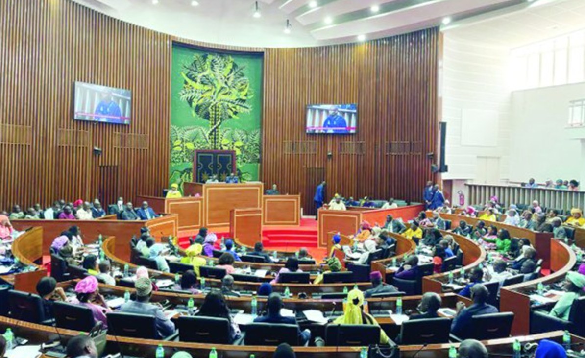 Senegal : le conseil constitutionnel tranche, sonko respecte la décision